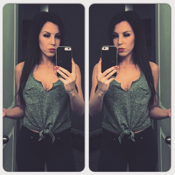 Meet your Posher - Picture 2 of 6